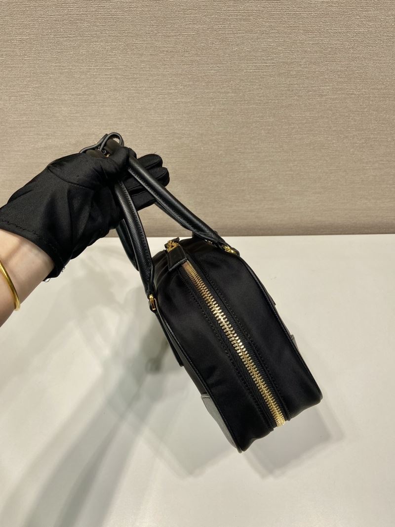 Pra*a top handle bags